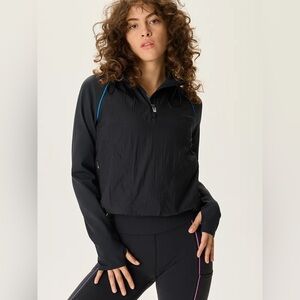 NWT Outdoor Voices Women’s FrostKnit Hoodie. Size Small.